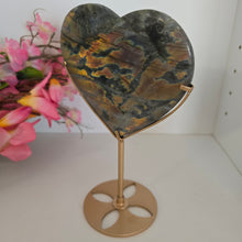Load image into Gallery viewer, Labradorite Heart with stand
