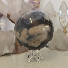 Load image into Gallery viewer, Crown Crystal Holder