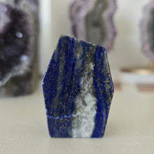 Load image into Gallery viewer, Lapis Lazuli Freeform