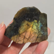 Load image into Gallery viewer, Labradorite Slab