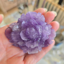 Load image into Gallery viewer, Amethyst Rose on Stand