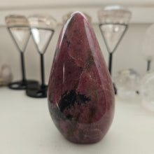 Load image into Gallery viewer, Rhodonite Freeform