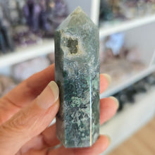 Load image into Gallery viewer, Moss Agate Tower