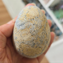 Load image into Gallery viewer, Celestite Cluster Egg