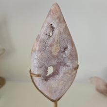 Load image into Gallery viewer, Flower Agate and Amethyst Flame