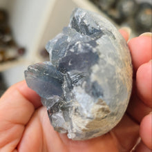 Load image into Gallery viewer, Celestite Cluster Egg