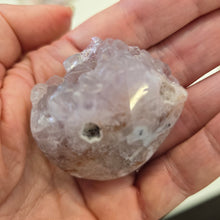 Load image into Gallery viewer, Flower Agate Palmstone