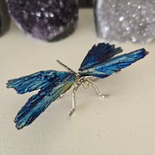 Load image into Gallery viewer, Aura Kyanite Dragonfly - Blue