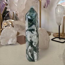 Load image into Gallery viewer, Moss Agate Tower