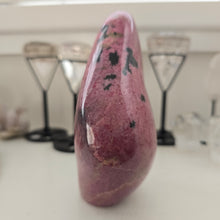 Load image into Gallery viewer, Rhodonite Freeform