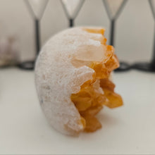Load image into Gallery viewer, Tangerine Quartz Cluster Stone Skull