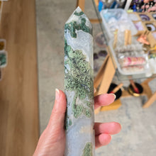 Load image into Gallery viewer, Moss Agate Tower