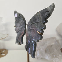 Load image into Gallery viewer, Purple Labradorite Wings