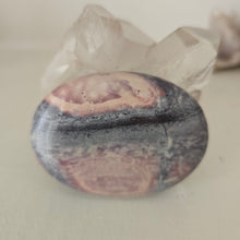 Load image into Gallery viewer, Porcelain Jasper Palmstone