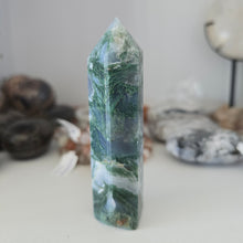 Load image into Gallery viewer, Moss Agate Tower