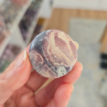 Load image into Gallery viewer, Porcelain Jasper Round Palmstone