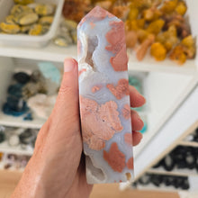 Load image into Gallery viewer, Pink Agate Tower