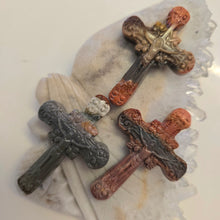 Load image into Gallery viewer, Alashan Agate Cross
