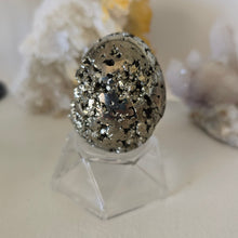 Load image into Gallery viewer, Pyrite Egg