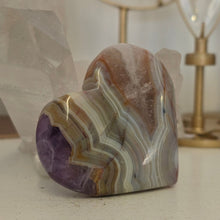 Load image into Gallery viewer, Amethyst Crazy Lace Heart