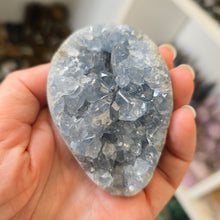 Load image into Gallery viewer, Celestite Cluster Egg