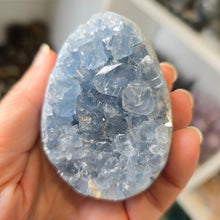 Load image into Gallery viewer, Celestite Cluster Egg