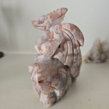 Load image into Gallery viewer, Flower Agate Dragon