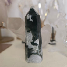 Load image into Gallery viewer, Moss Agate Tower