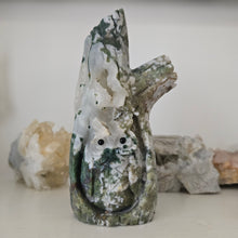 Load image into Gallery viewer, Moss Agate Owl in Tree Stump