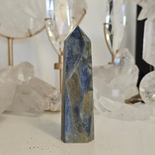 Load image into Gallery viewer, Blue Kyanite Tower