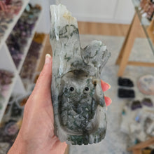 Load image into Gallery viewer, Moss Agate Owl in Tree Stump