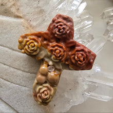 Load image into Gallery viewer, Alashan Agate Rosette Cross
