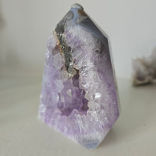 Load image into Gallery viewer, Amethyst Agate Freeform
