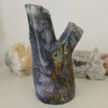 Load image into Gallery viewer, Moss Agate Owl in Tree Stump