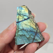 Load image into Gallery viewer, Labradorite Slab
