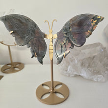 Load image into Gallery viewer, Purple Labradorite Wings