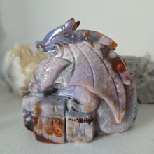 Load image into Gallery viewer, Flower Agate Dragon
