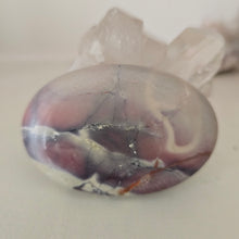Load image into Gallery viewer, Porcelain Jasper Palmstone