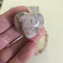 Load image into Gallery viewer, Flower Agate Bracelet and Heart Boxset