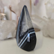 Load image into Gallery viewer, Black Onyx and Quartz Flame