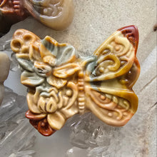 Load image into Gallery viewer, Alashan Agate Lotus Flower Butterfly
