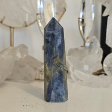 Load image into Gallery viewer, Blue Kyanite Tower