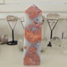 Load image into Gallery viewer, Pink Agate Tower