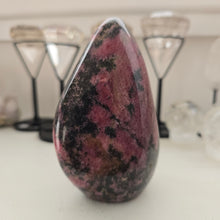 Load image into Gallery viewer, Rhodonite Freeform