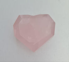 Load image into Gallery viewer, Faceted Rose Quartz Heart