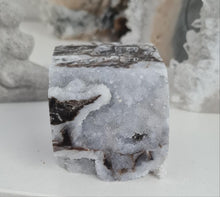 Load image into Gallery viewer, Sphalerite Cube - Spinning