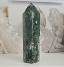 Load image into Gallery viewer, Moss Agate Tower