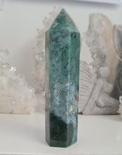 Load image into Gallery viewer, Moss Agate Tower