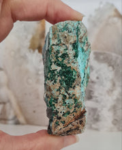 Load image into Gallery viewer, Druzy Chrysocolla