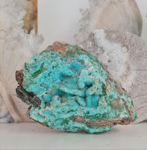 Load image into Gallery viewer, Druzy Chrysocolla